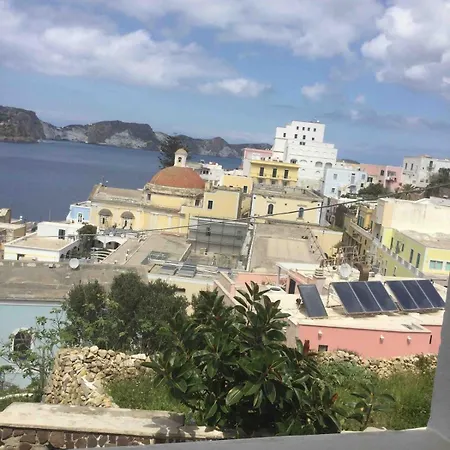 Typical Style In Downtown * Ponza